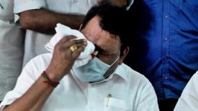 om-shakthi-sekar-cried-infront-of-party-cadres