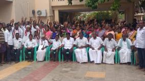 ammk-district-secretary-joins-admk