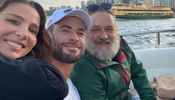 Russell Crowe joins Thor: Love and Thunder cast, shares pic with Chris Hemsworth