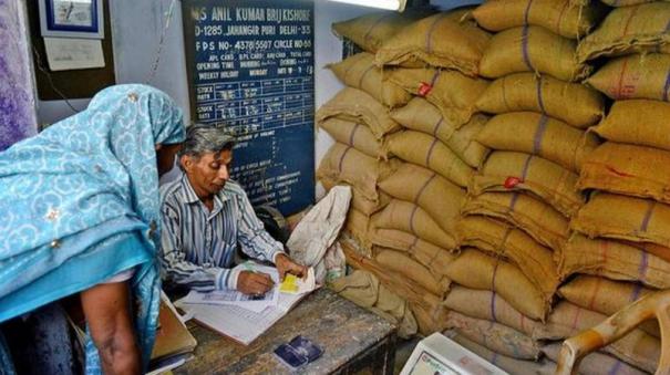 புதுச்சேரியில் கரோனாவால் வாழ்வாதாரம் பாதிப்பு; அனைத்து ரேஷன் கார்டுகளுக்கும் ரூ.5 ஆயிரம் வழங்க வேண்டும்: இந்திய கம்யூனிஸ்ட் வலியுறுத்தல்