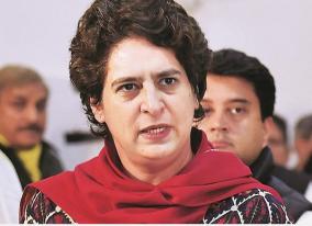 govt-should-deploy-all-resources-in-saving-lives-than-in-building-pm-s-new-house-priyanka-gandhi