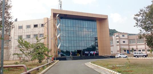 திருமணி கிராமத்தில் மத்திய அரசின் கட்டுப்பாட்டில் உள்ள தொழிற்சாலையில் கரோனா தடுப்பூசி தயாரிக்க வேண்டும்: மார்க்சிஸ்ட் கம்யூனிஸ்ட் கட்சி வலியுறுத்தல்