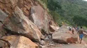 rocks-roll-in-bodimettu-transportation-affected-at-tn-kerala-borders