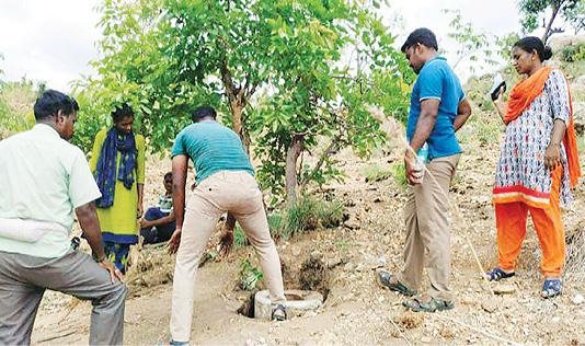 வாணியம்பாடி, ஜோலார்பேட்டை பகுதிகளில் சாராயம் விற்ற 5 பெண்கள் உட்பட 9 பேர் கைது
