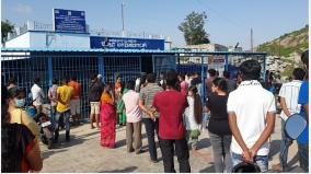 eager-to-be-vaccinated-the-public-waiting-in-long-queues-in-hosur