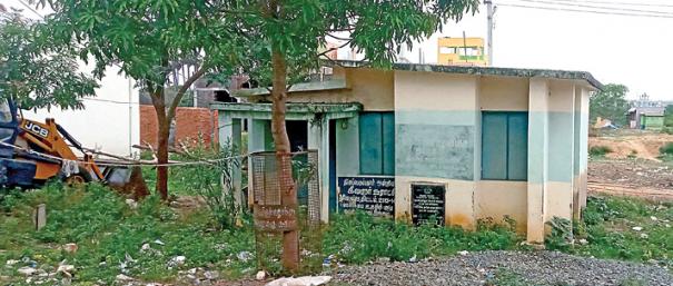 பூட்டியே கிடக்கும் மகளிர் குழு கட்டிடங்கள்: சீரமைத்து பயன்பாட்டுக்கு கொண்டுவர கோரிக்கை