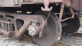 train-derails-in-dharmapuri