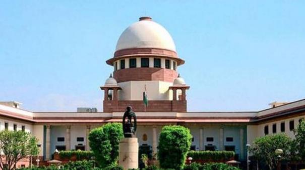 பிற்படுத்தப்பட்ட வகுப்பினருக்கு இடஒதுக்கீடு- மத்திய அரசு மறு ஆய்வு மனு மீது உச்ச நீதிமன்றத்தில் இன்று விசாரணை