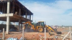 authorities-demolish-the-business-premises-of-a-former-minister-s-relative-who-occupied-and-built-the-sivagangai-temple-land