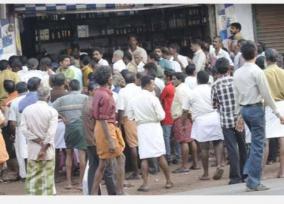 hc-slams-kerala-government-over-crowds-outside-bevco-outlets