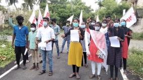 private-schools-charging-extra-fees-indian-students-union-protest