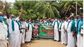 rs-48-crore-loan-in-the-name-of-farmers-farmers-protest-demanding-action-against-thirumandangudi-sugar-mill-management