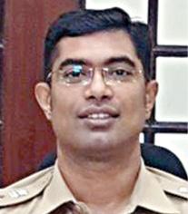 mahrashtra-tamil-ips-officer