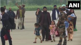 afghanistan-mp-narender-singh-khalsa-breaks-down-as-he-reaches-india-from-kabul