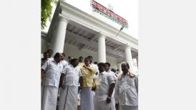 11-dmk-congress-independent-mlas-walk-out-of-pondicherry-assembly