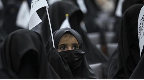 taliban-ban-female-employees-from-entering-ministry-of-women