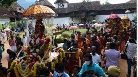 statues-of-swami-departing-from-padmanabhapuram-palace-to-participate-in-the-navratri-celebrations-in-thiruvananthapuram
