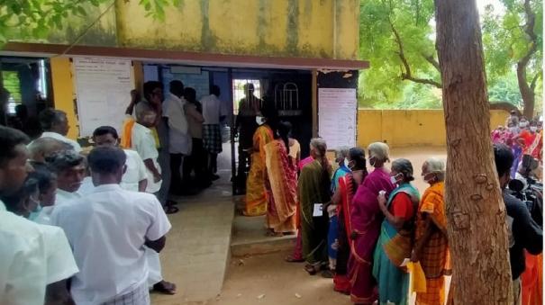 tn-rural-local-body-elections-7-72-polling-at-9-am