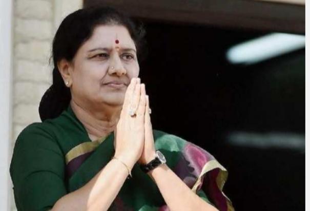1-week-tour-of-the-southern-districts-sasikala-in-a-car-fitted-with-the-aiadmk-flag
