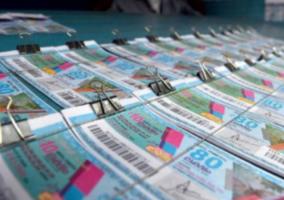 us-man-wins-2-million-from-a-lottery-ticket