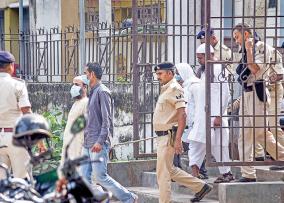 2013-patna-gandhi-maidan-serial-blasts-case-nia-court-awards-capital-punishment-to-four-five-others-jailed