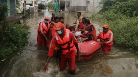 in-puduvai-5-000-houses-were-flooded-in-villages-including-bagoor-people-were-severely-affected