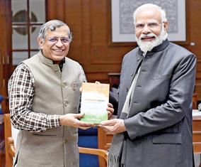 gurumurthy-meets-pm-modi