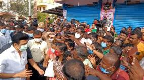 mk-stalin-inspects-rain-affected-areas-in-thoothukudi