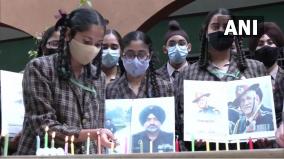 school-students-in-jammu-pay-tributes-to-cds-rawat