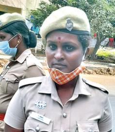 vellore-woman-police-chasing-thieves