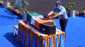 leaders-pay-homage-to-captain-varun-singh-s-body
