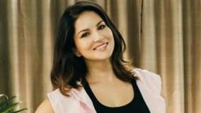 mathura-priests-protest-gainst-sunny-leon-song