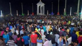 newyear-celebration-people-throng-puchuchery