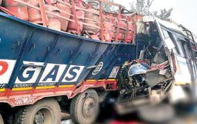 bus-truck-collision-in-jharkhand