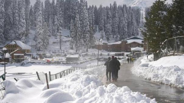 snowfall-in-Kashmir