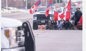 police-arrest-protesters-who-remained-at-us-canada-bridge