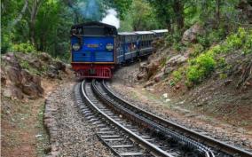 plastic-and-construction-waste-dumped-in-the-elephant-route-on-the-nilgiris-mountain-railway-path-forest-dep-t