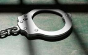 admk-leader-pretends-to-be-an-income-tax-official-and-robs-jewelery-and-money-at-home