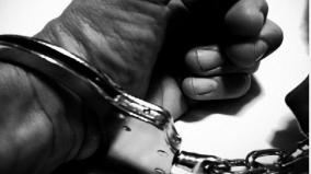 vellore-in-bus-20-kg-ganja-smuggling-person-arrested