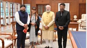 on-the-kashmir-files-kangana-criticises-bollywoods-pin-drop-silence