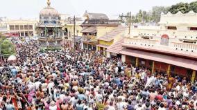 with-the-slogan-govinda-govinda-panguni-procession-at-srirangam-ranganathar-temple