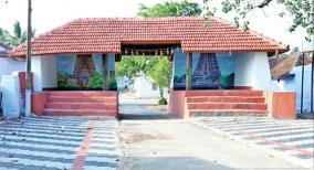 500-year-old-renovated-bungalow-court