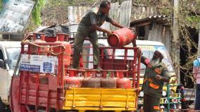 tamilnadu-house-wives-worried-about-gas-cylinder-price-hike