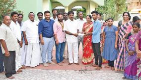 cuddalore-mla-iyappan-gave-scholarship-for-poor-students