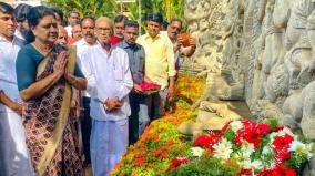 sasikala-tribute-at-mullivaikkal-memorial-yard-in-thanjavur