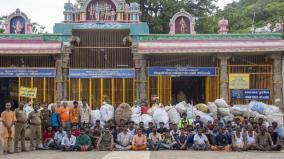 volunteers-remove-two-tractor-plastic-wastes-from-vellingiri-hill