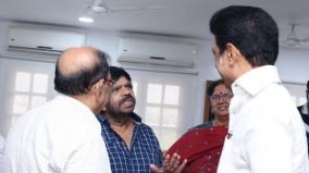 mk-stalin-meet-t-rajendar-for-asking-about-his-health