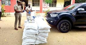 640-kg-gutka-smuggled-in-a-car-from-bangalore-near-vedasandur-seized