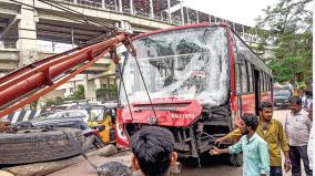 bus-collided-with-signboard-and-fell-down