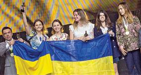 chess-olympiad-women-team-of-ukraine-not-celebrating-the-title-because-of-war